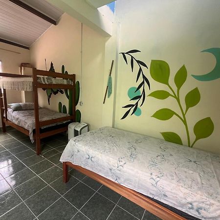 לנסויס Multiverso Hostel מראה חיצוני תמונה