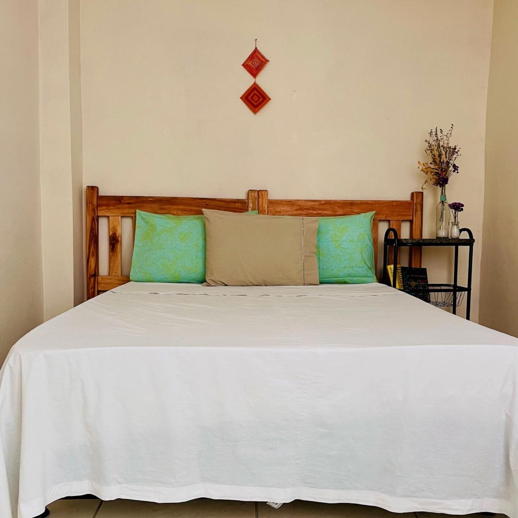 לנסויס Multiverso Hostel מראה חיצוני תמונה