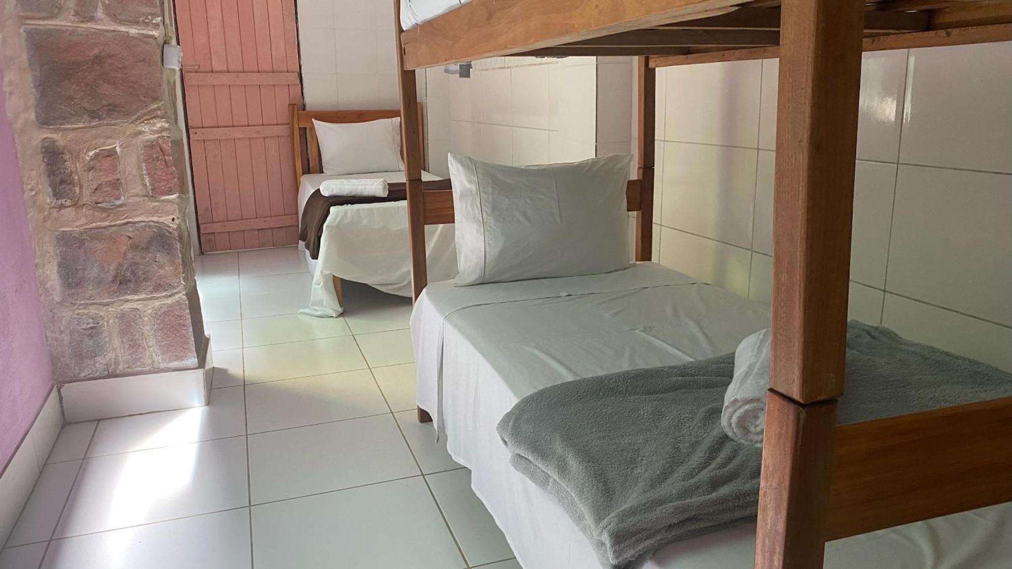 לנסויס Multiverso Hostel מראה חיצוני תמונה